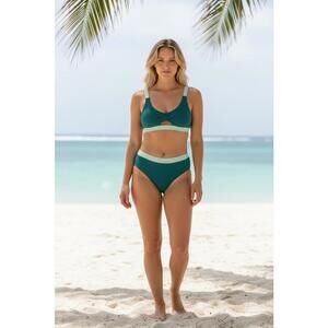 BERLOOK Green Two-Piece Ribbed Bikini Swimsuit MEDIUM